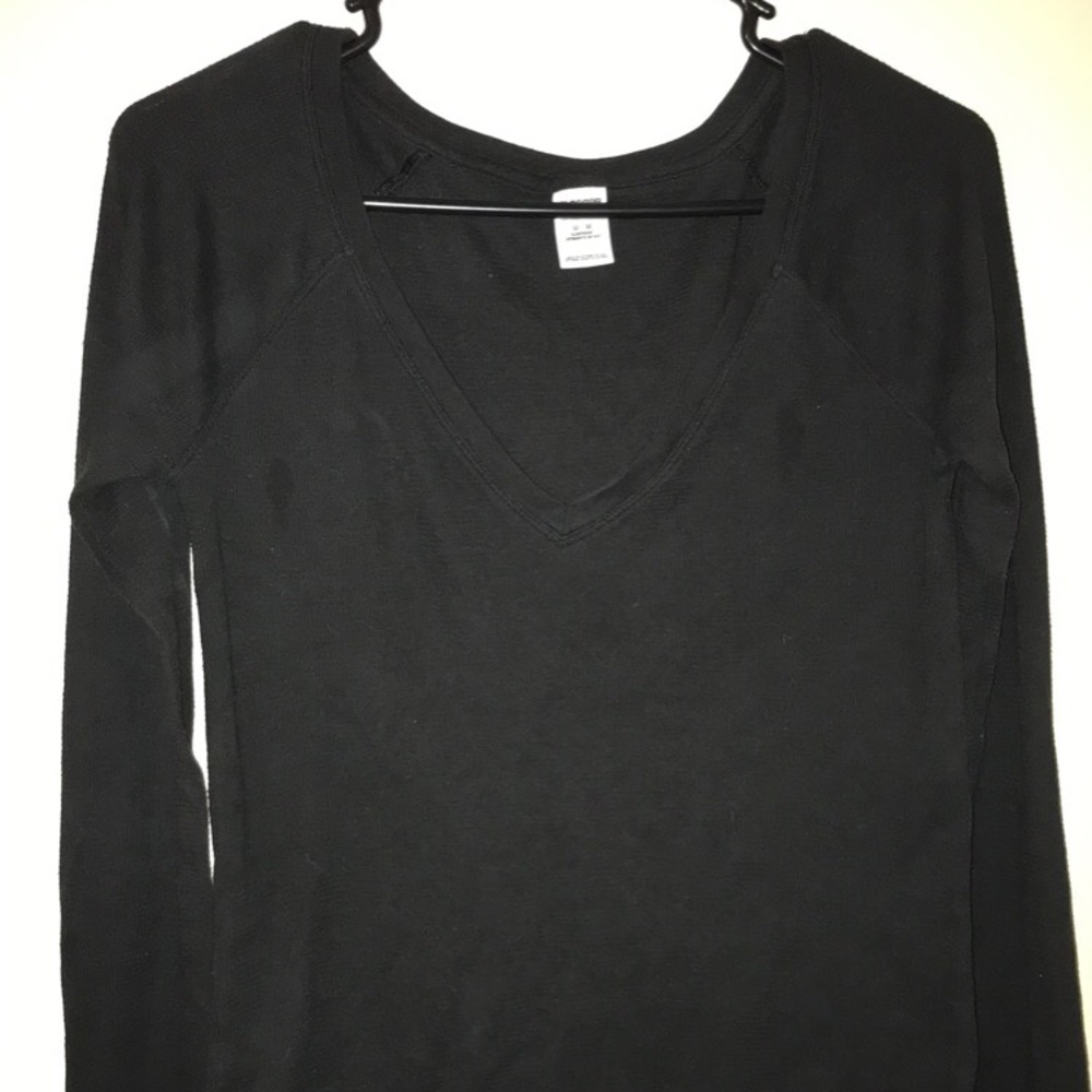 VS Pink V-Neck Long Sleeve
